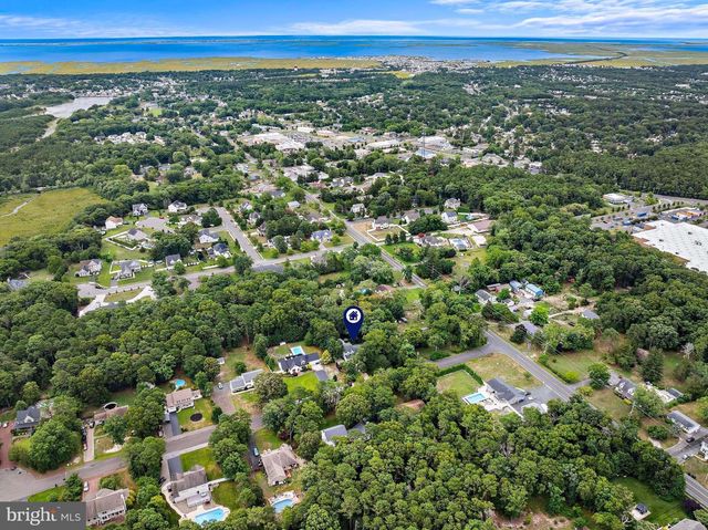 4 PINE OAK DR, Little Egg Harbor Twp, NJ 08087