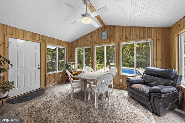 4 PINE OAK DR, Little Egg Harbor Twp, NJ 08087