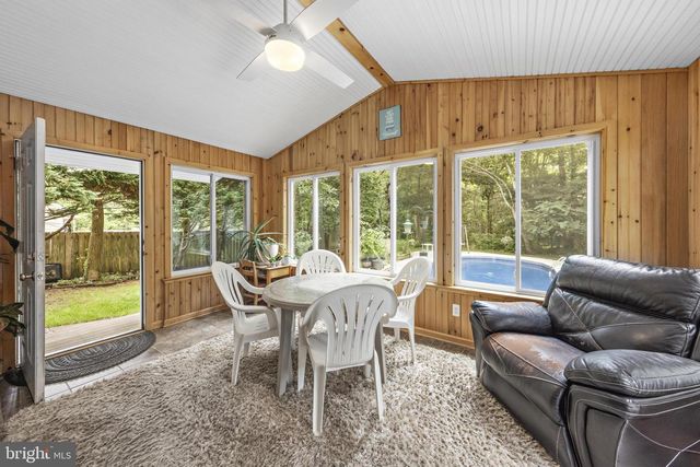4 PINE OAK DR, Little Egg Harbor Twp, NJ 08087