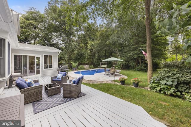 4 PINE OAK DR, Little Egg Harbor Twp, NJ 08087