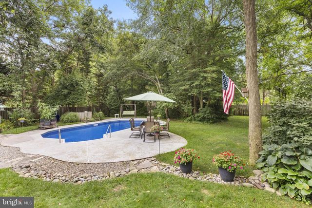 4 PINE OAK DR, Little Egg Harbor Twp, NJ 08087