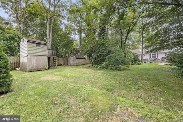 4 PINE OAK DR, Little Egg Harbor Twp, NJ 08087