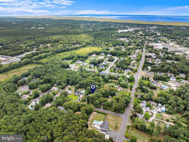 4 PINE OAK DR, Little Egg Harbor Twp, NJ 08087