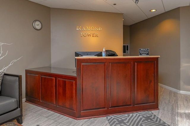 1633 N Prospect AVENUE #18F, Milwaukee, WI 53202