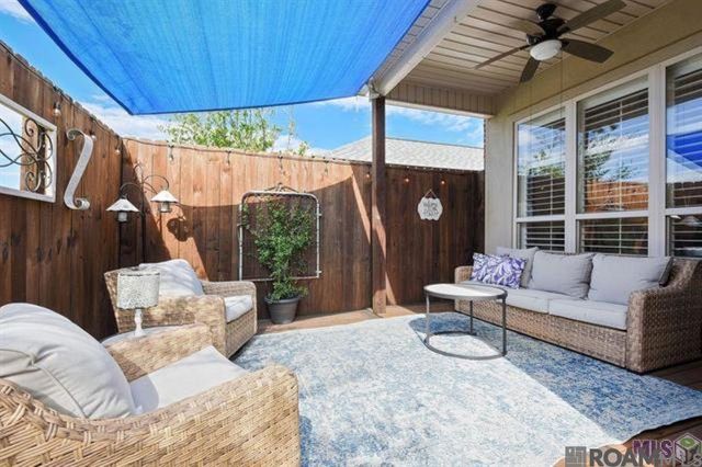 5432 Courtyard Dr, Gonzales, LA 70737