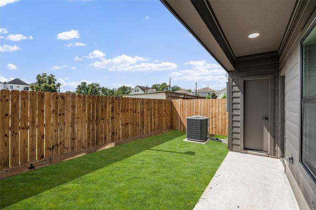 1614 Ojeman Road A, Houston, TX 77055