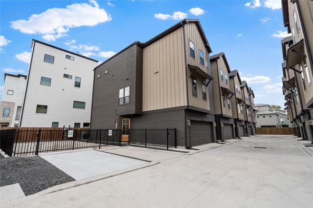 1614 Ojeman Road A, Houston, TX 77055