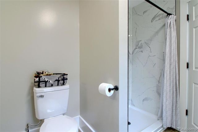 127 Bates Street, Jackson, MI 49202