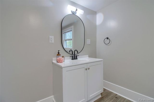 127 Bates Street, Jackson, MI 49202