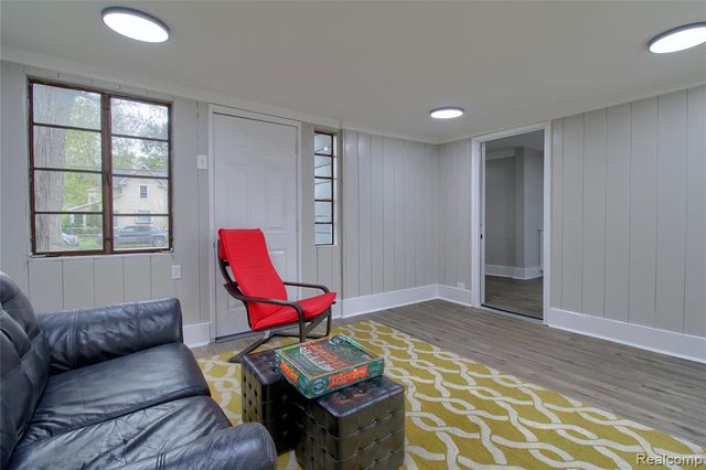 127 Bates Street, Jackson, MI 49202