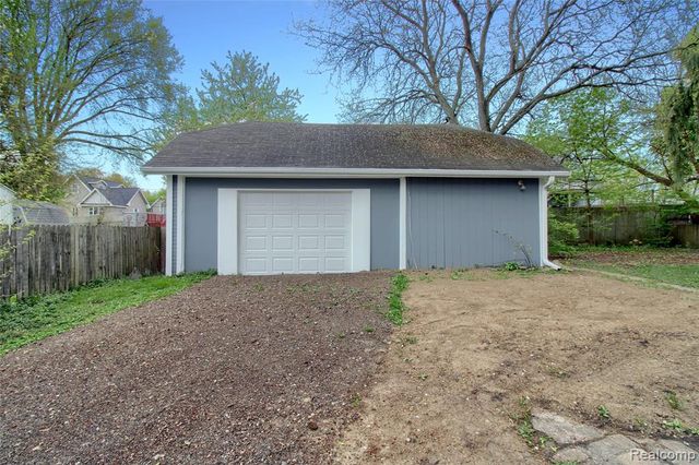 127 Bates Street, Jackson, MI 49202