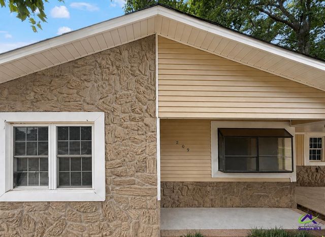 209 Scarborough Road, Centerville, GA 31028