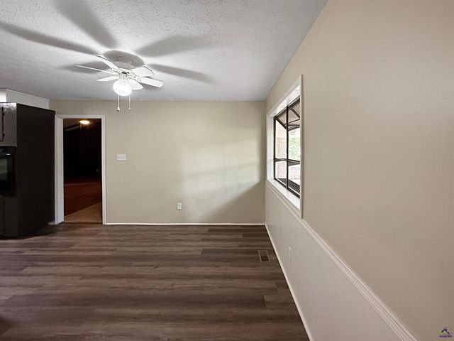 209 Scarborough Road, Centerville, GA 31028