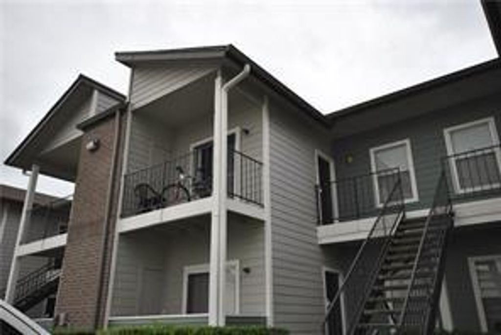 12166 Metric BLVD 215, Austin, TX 78758