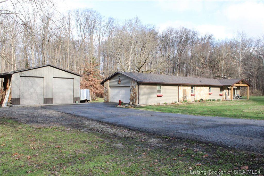 248 Byram Lane, North Vernon, IN 47265