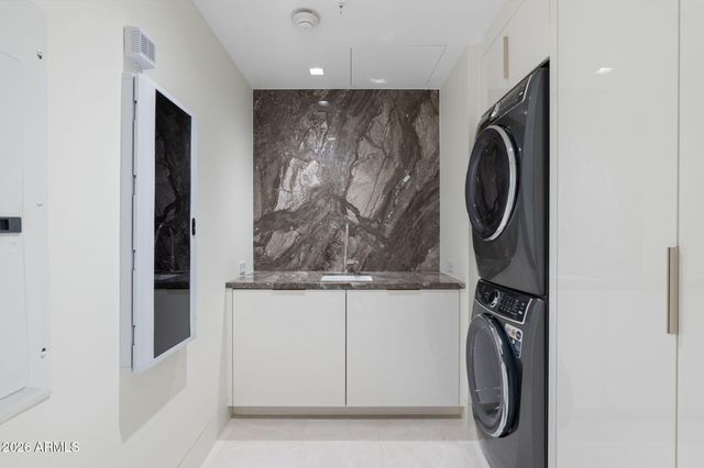 6587 N PALMERAIE Boulevard 2015, Paradise Valley, AZ 85253