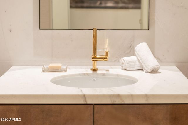 6587 N PALMERAIE Boulevard 2015, Paradise Valley, AZ 85253