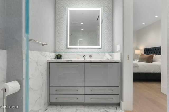 6587 N PALMERAIE Boulevard 2015, Paradise Valley, AZ 85253