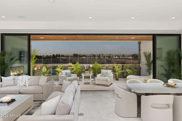 6587 N PALMERAIE Boulevard 2015, Paradise Valley, AZ 85253