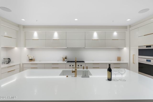 6587 N PALMERAIE Boulevard 2015, Paradise Valley, AZ 85253