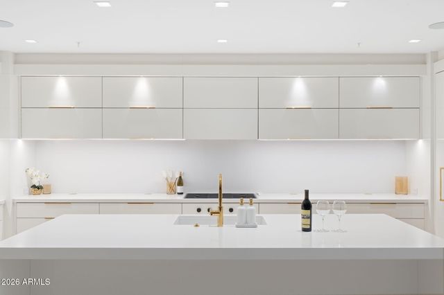 6587 N PALMERAIE Boulevard 2015, Paradise Valley, AZ 85253