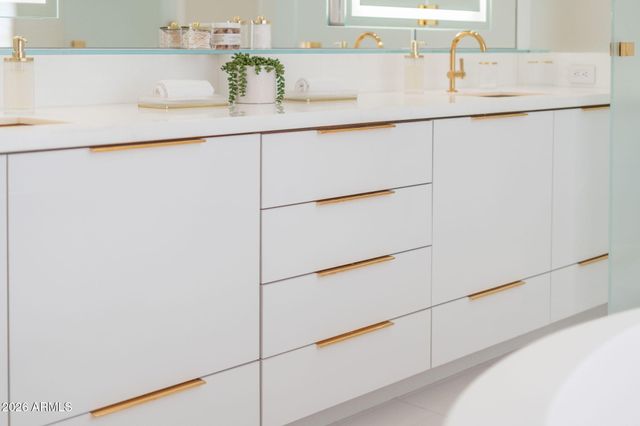 6587 N PALMERAIE Boulevard 2015, Paradise Valley, AZ 85253