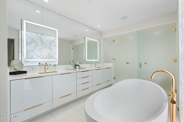 6587 N PALMERAIE Boulevard 2015, Paradise Valley, AZ 85253