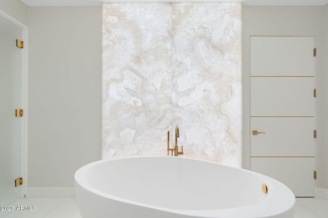 6587 N PALMERAIE Boulevard 2015, Paradise Valley, AZ 85253