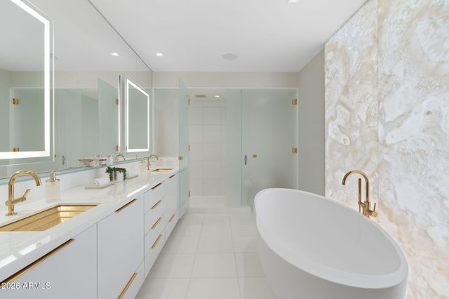 6587 N PALMERAIE Boulevard 2015, Paradise Valley, AZ 85253