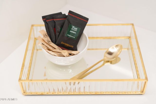 6587 N PALMERAIE Boulevard 2015, Paradise Valley, AZ 85253