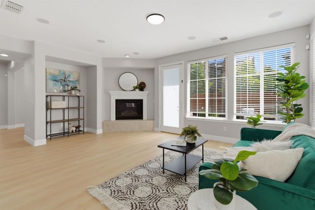 456 N Sierra Madre St, Mountain House, CA 95391