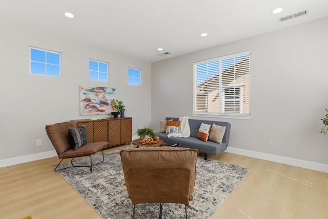 456 N Sierra Madre St, Mountain House, CA 95391