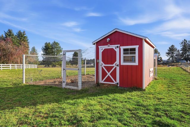 32115 N Spotted Rd, Deer Park, WA 99006