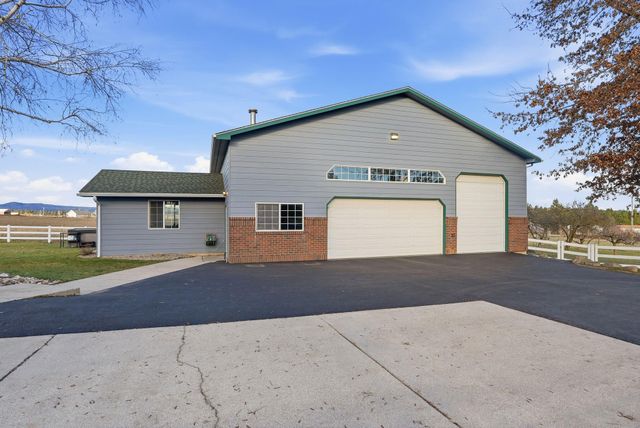 32115 N Spotted Rd, Deer Park, WA 99006