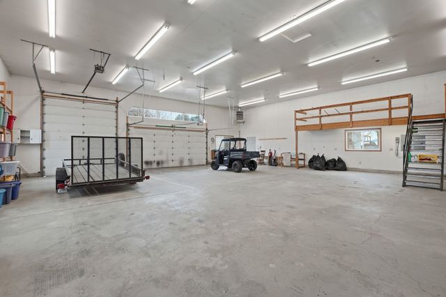 32115 N Spotted Rd, Deer Park, WA 99006