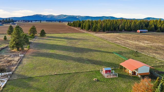 32115 N Spotted Rd, Deer Park, WA 99006