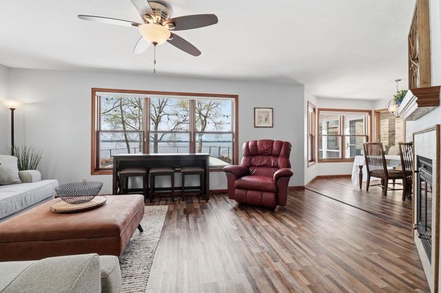 904 Lake Shore DRIVE, Beaver Dam, WI 53916