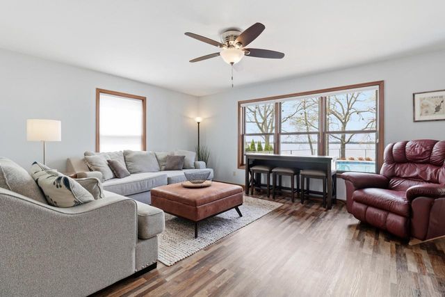 904 Lake Shore DRIVE, Beaver Dam, WI 53916