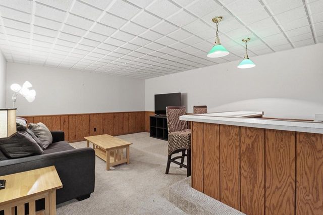 904 Lake Shore DRIVE, Beaver Dam, WI 53916