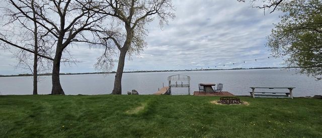 904 Lake Shore DRIVE, Beaver Dam, WI 53916