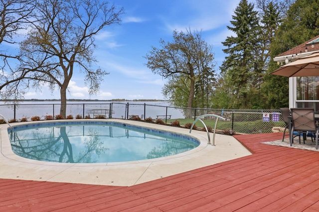 904 Lake Shore DRIVE, Beaver Dam, WI 53916
