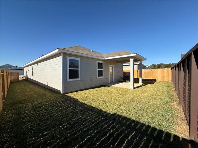 15858 Berry Hill Drive, Conroe, TX 77303