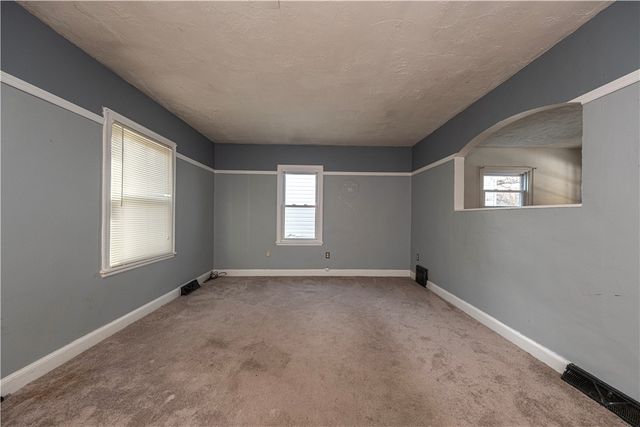 2402 W Main St, Aliquippa, PA 15001