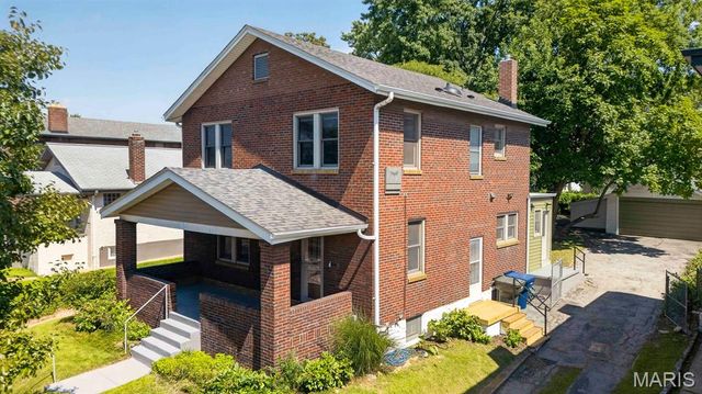 6125 W Park Avenue, St Louis, MO 63139