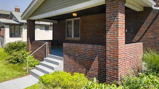 6125 W Park Avenue, St Louis, MO 63139