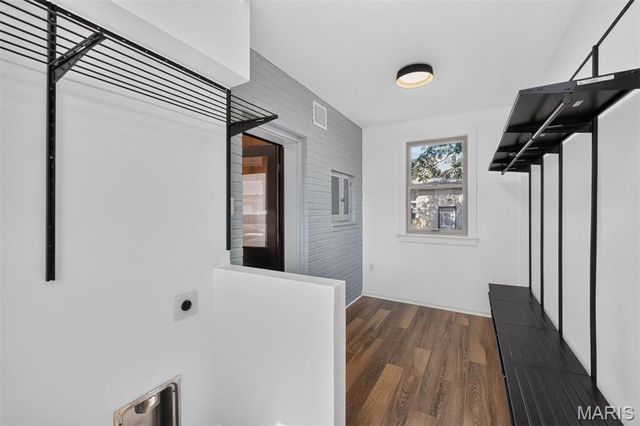 6125 W Park Avenue, St Louis, MO 63139