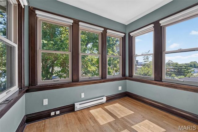 6125 W Park Avenue, St Louis, MO 63139