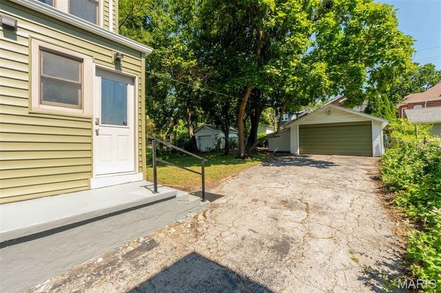 6125 W Park Avenue, St Louis, MO 63139