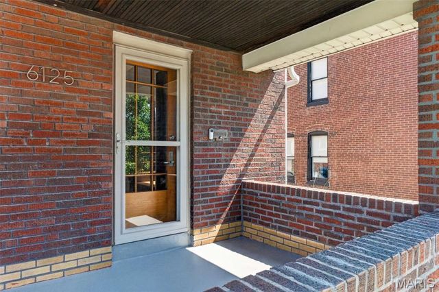6125 W Park Avenue, St Louis, MO 63139