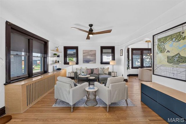 6125 W Park Avenue, St Louis, MO 63139